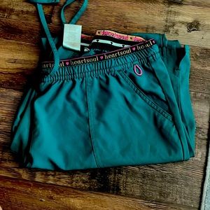 Heart soul scrub pants